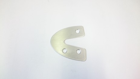 CERBERA LH DOOR CATCH PLATE