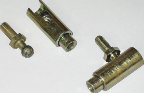 Tuscan upper bonnet ball joint fixing